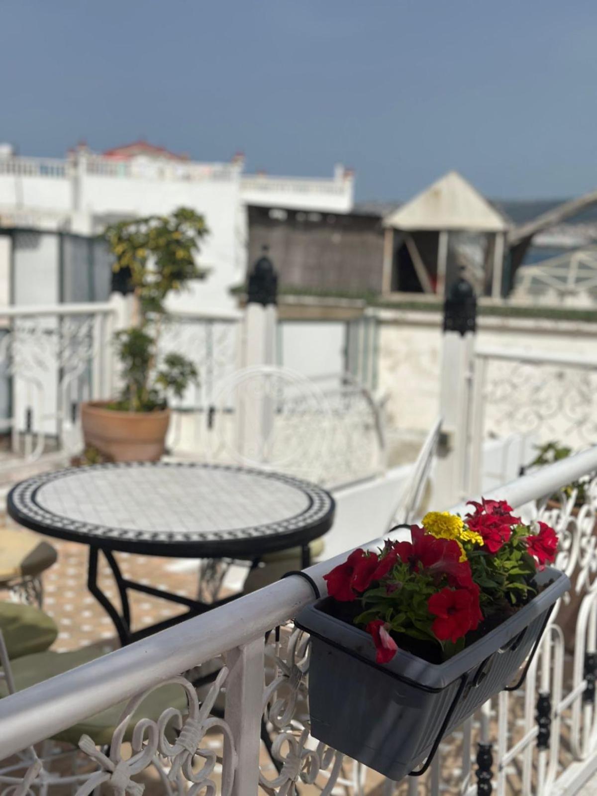 The Riad Hostel Tangier Tânger Exterior foto